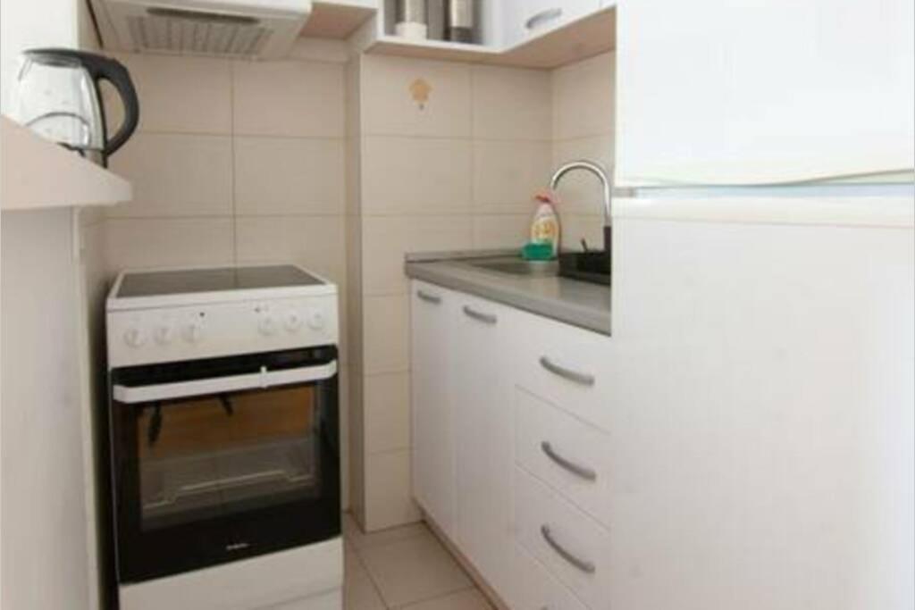 A Blok New Modern - Free Garage Parking, Comfortable, Quiet With A Park View ベオグラード エクステリア 写真